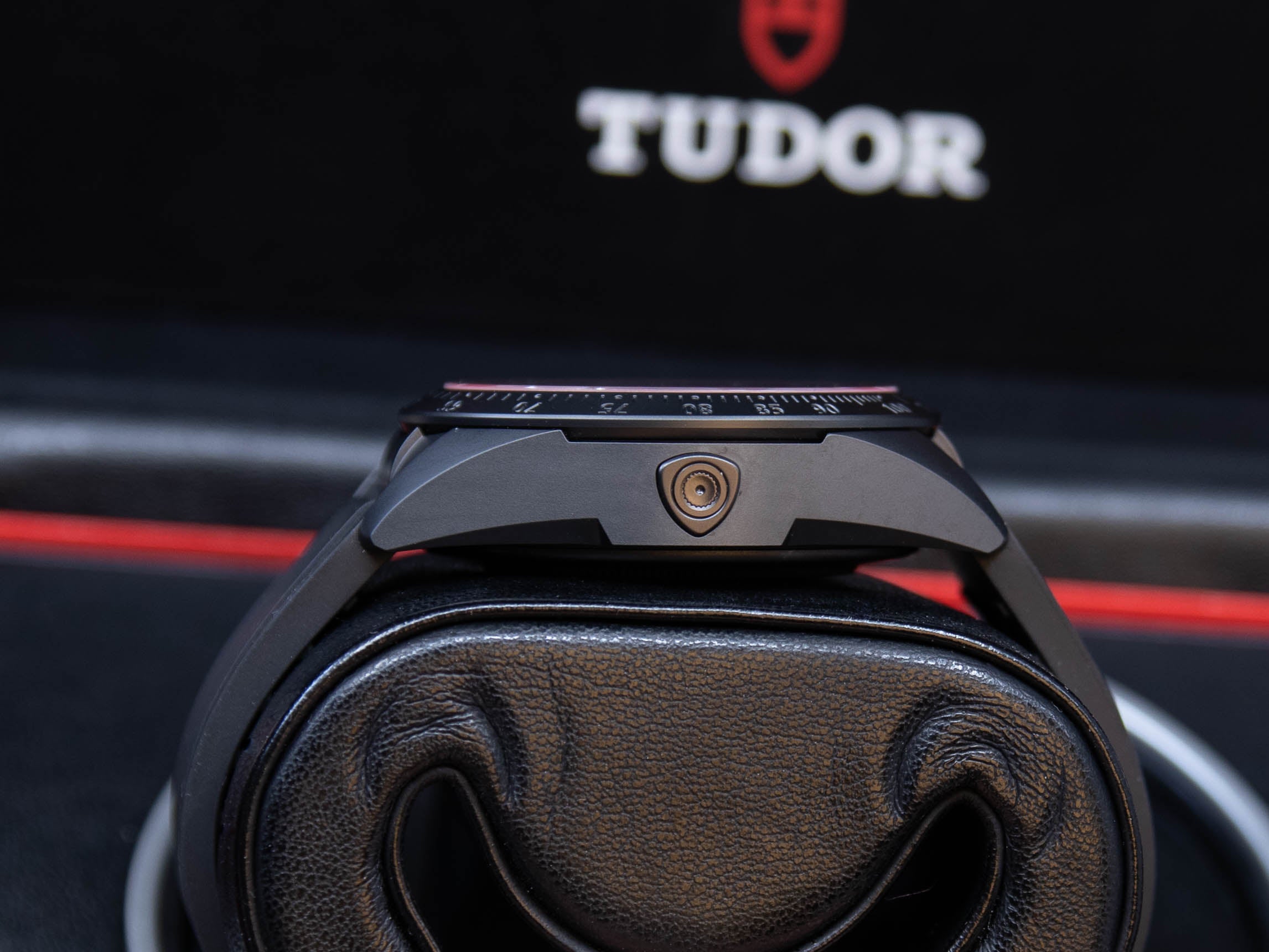 Tudor BlackShield Fastrider Ceramique 42mm 03/2014 ref.M42000CR