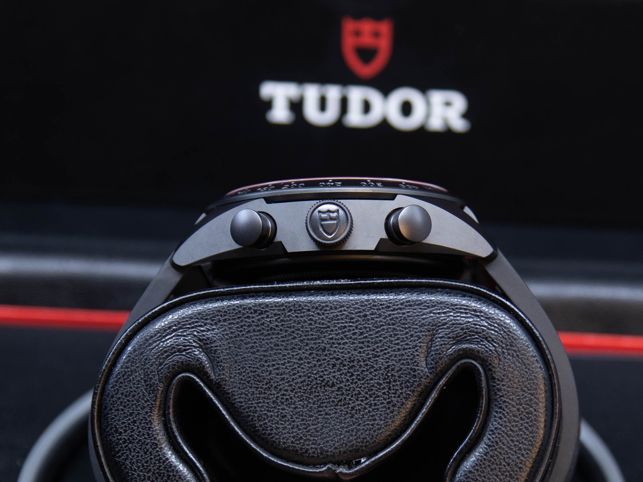 Tudor BlackShield Fastrider Ceramique 42mm 03/2014 ref.M42000CR